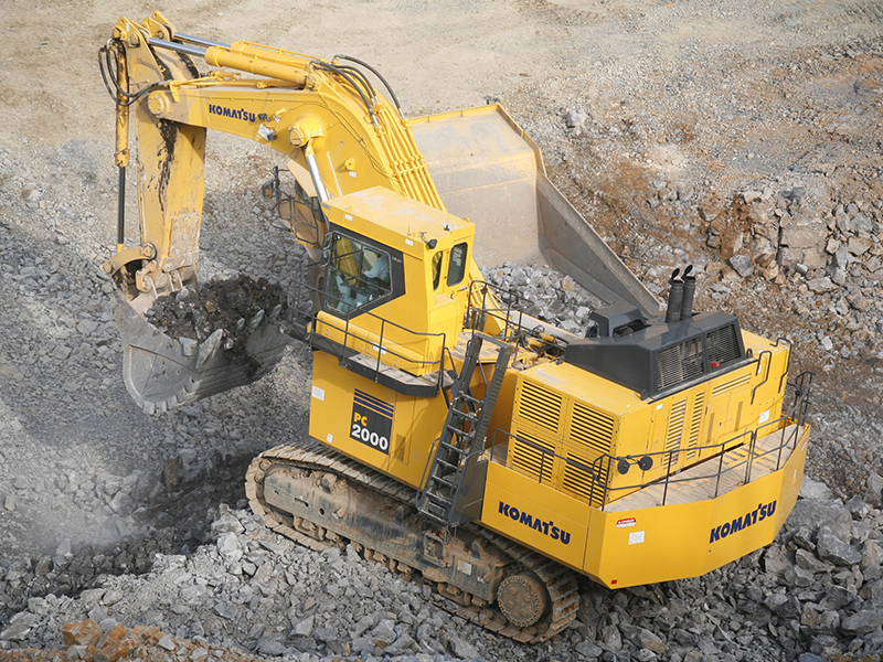Komatsu PC2000-8 шынжыр табанды экскаваторы (тік күрегі бар)