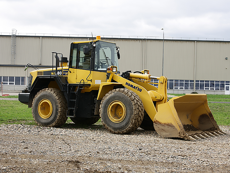 Komatsu WA380-6 дөңгелекті фронталды жүк тиегіші