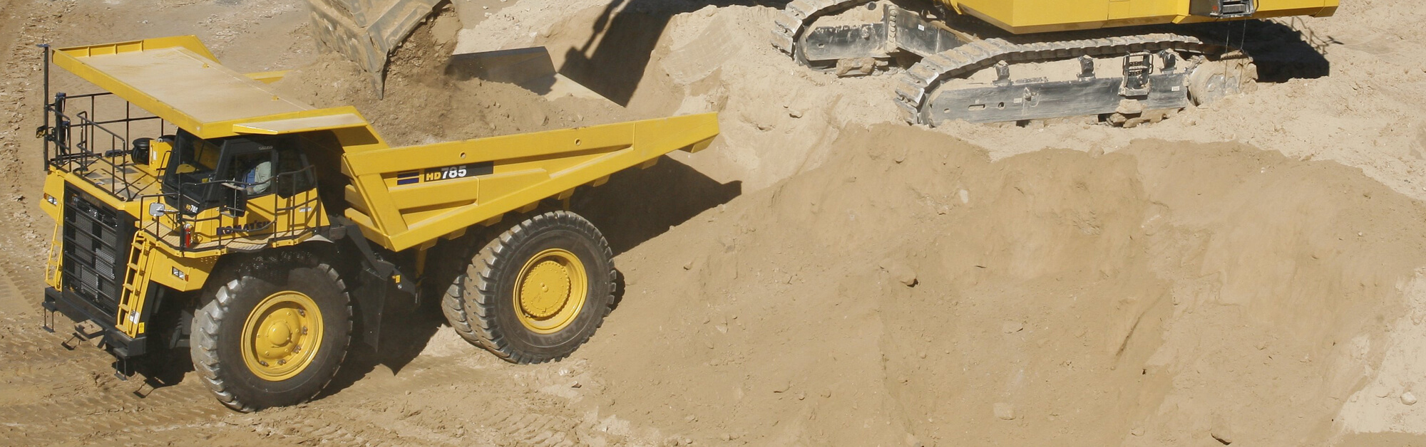 Komatsu HD785-7 самосвалы