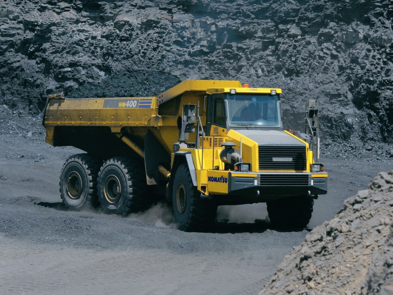 Самосвал Komatsu HM400-3