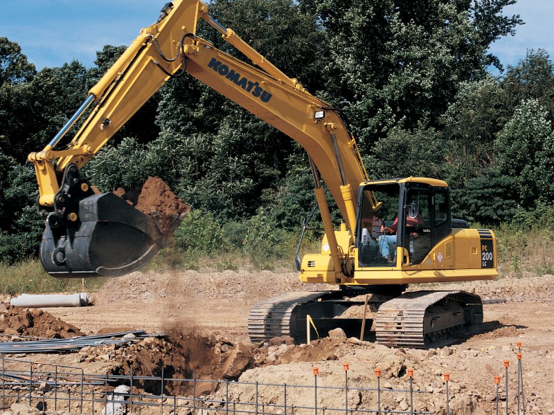 Komatsu PC220-8M0 / PC220 LC-8M0 шынжыр табанды экскаваторы