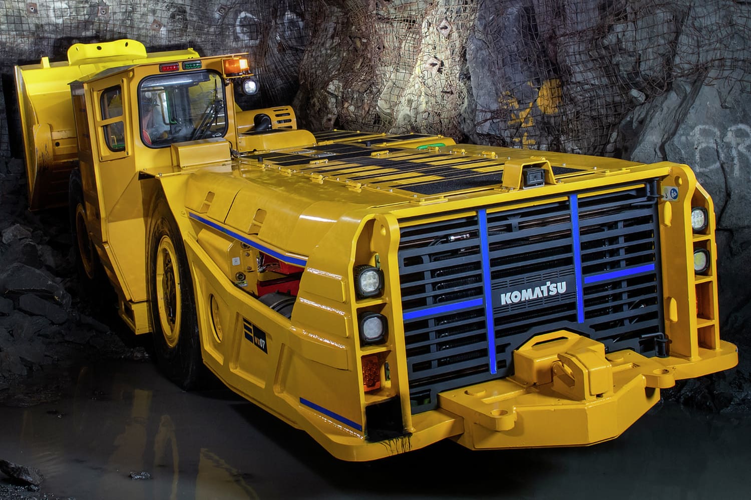 Погрузочно-доставочная машина Komatsu WX07