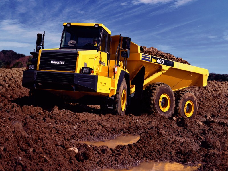 Самосвал Komatsu HM400-3