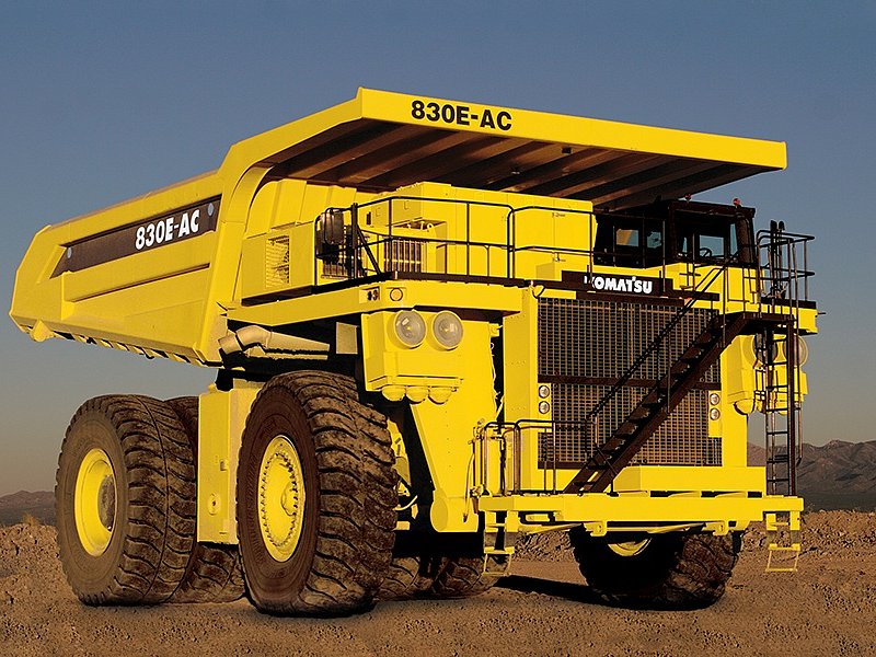 Komatsu 830E-AC самосвалы