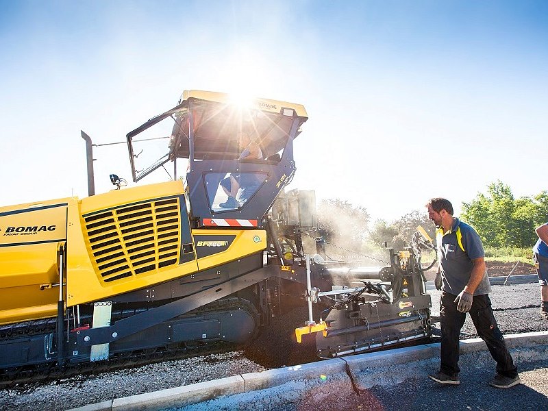 Асфальтоукладчик Bomag BF 700 C-2 S500|600