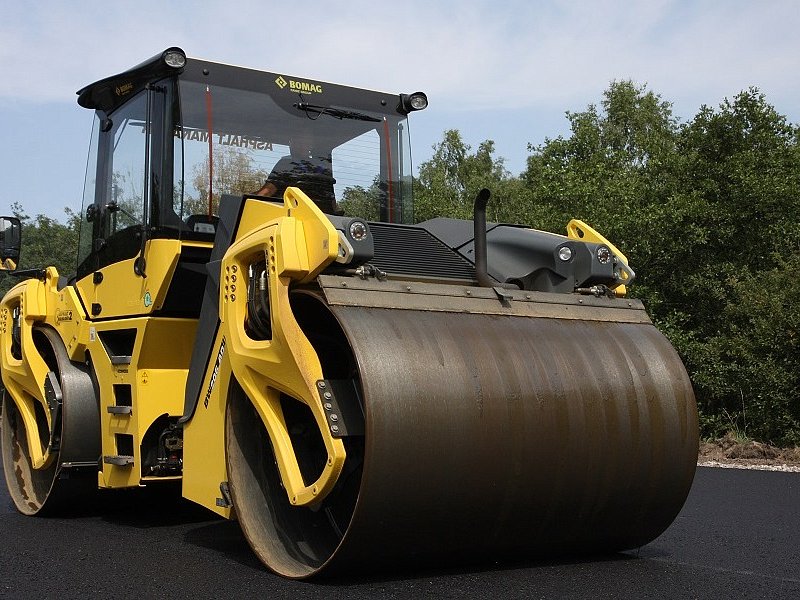 Bomag BW 206 (AD-50 + AD-50 Ballasted) тандемді дірілаунағы