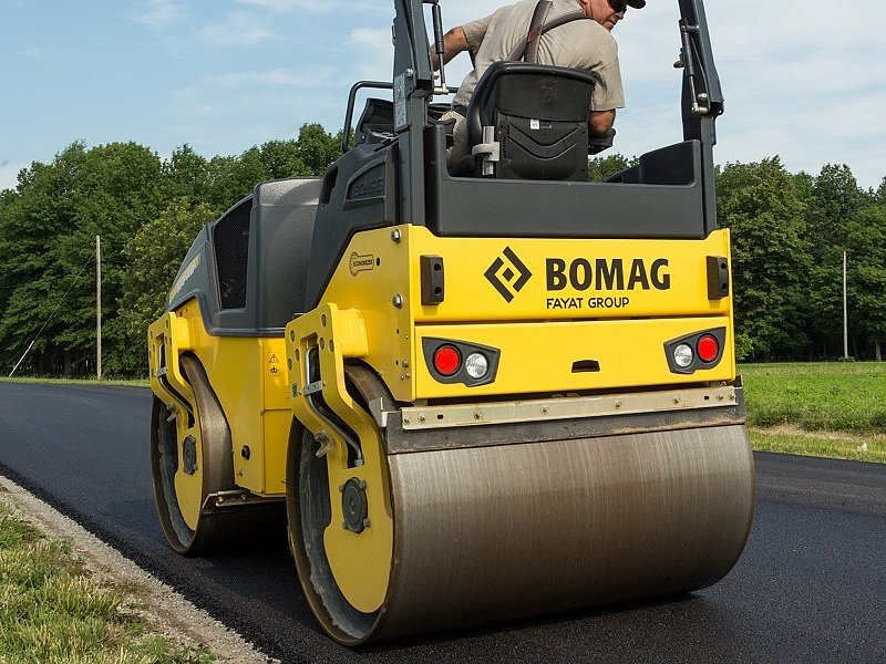 Bomag BW 138 AD-5 жеңіл біріктірілген тандемді аунағы