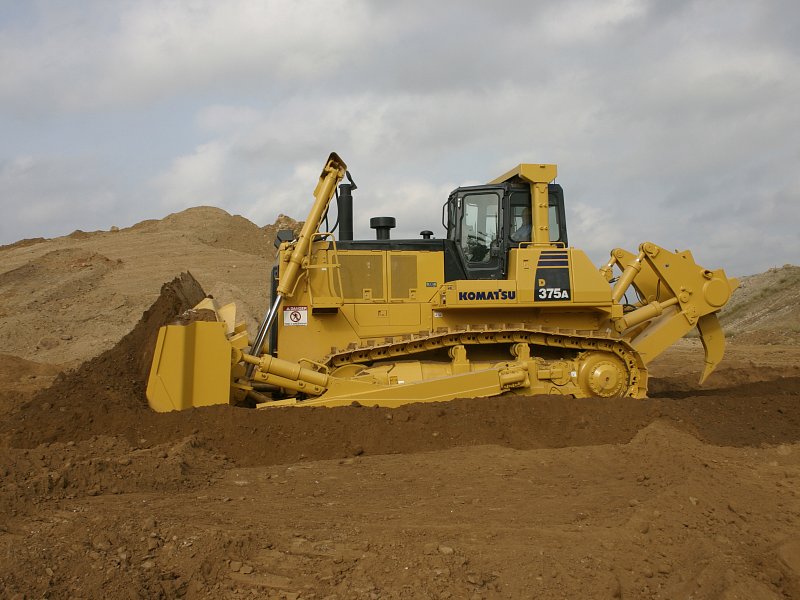 Komatsu D375A-6 бульдозері