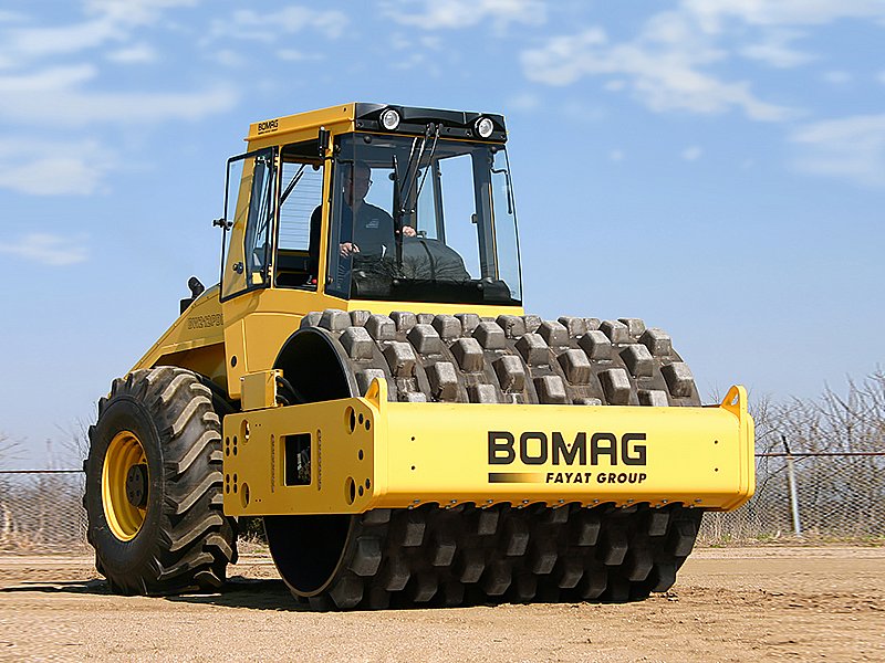 Bomag BW 212 (D-40 Ballasted) жер тегістейтін аунағы