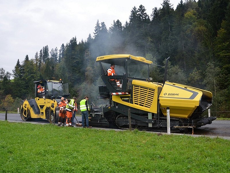 Асфальтоукладчик Bomag BF 600 C-2 S500|600