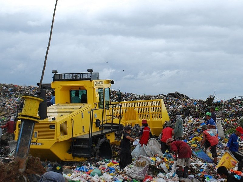 Мусороуплотнитель Bomag BC 672 RB-2