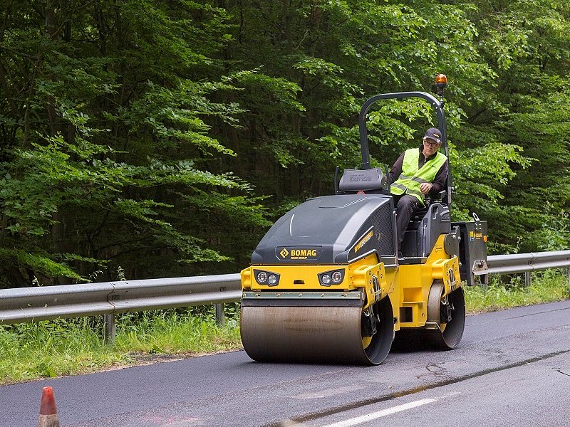 Bomag BW 120 AD-5 жеңіл біріктірілген тандемді аунағы