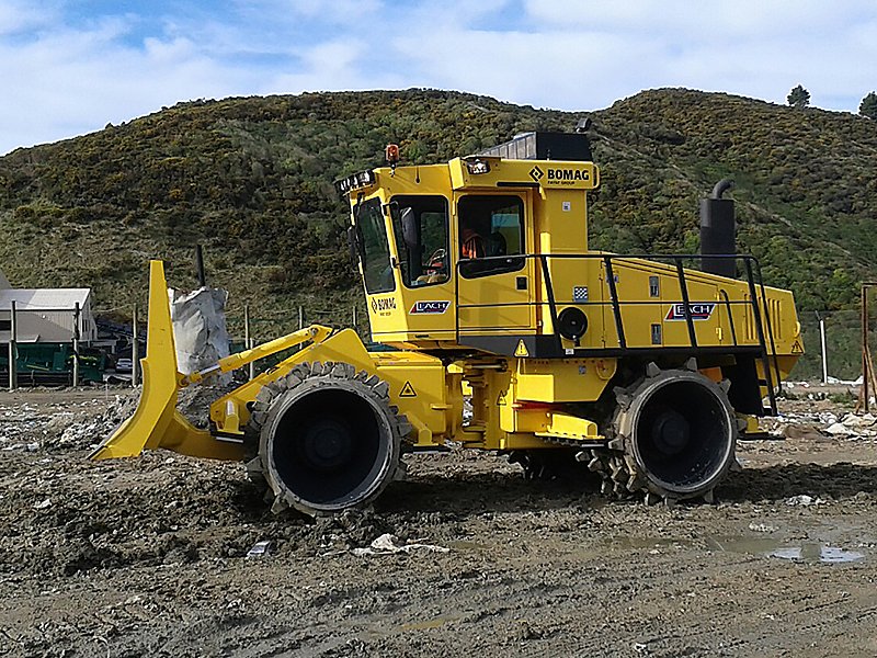 Мусороуплотнитель Bomag BC 572 RB-2