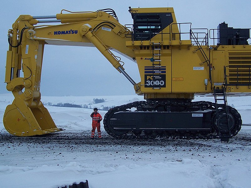 Komatsu PC3000-6, Е-6 шынжыр табанды экскаваторы (кері күрегі бар)