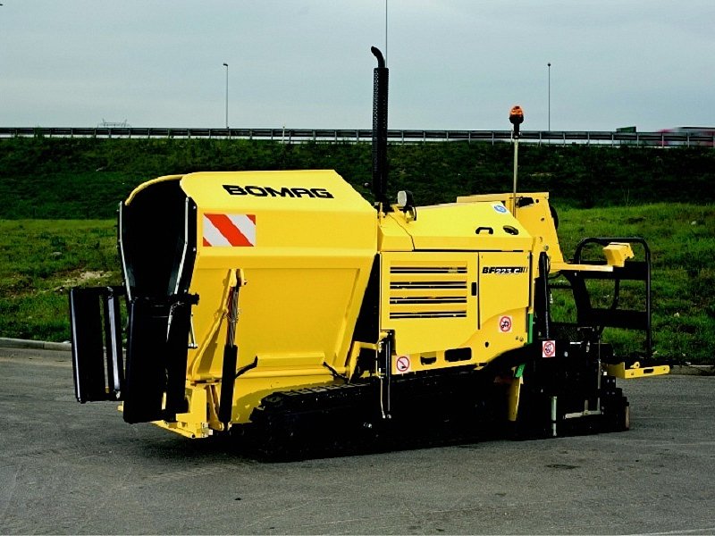 Bomag BF 223 C асфальттөсегіші