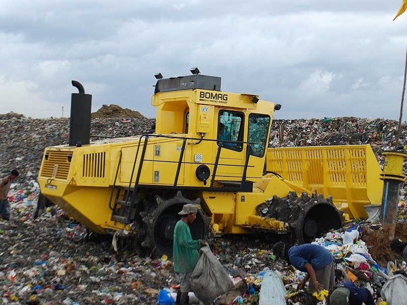 Мусороуплотнитель Bomag BC 672 RB-2