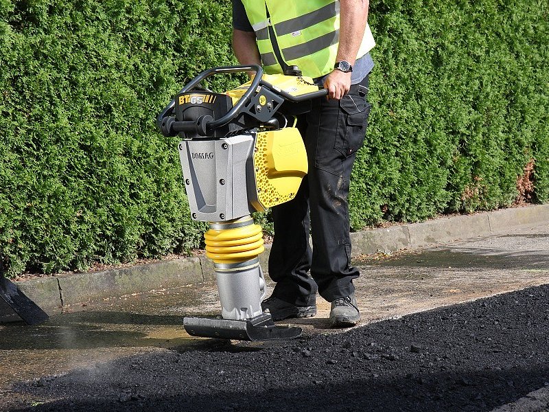 Bomag BT 65 дірілмен таптағышы